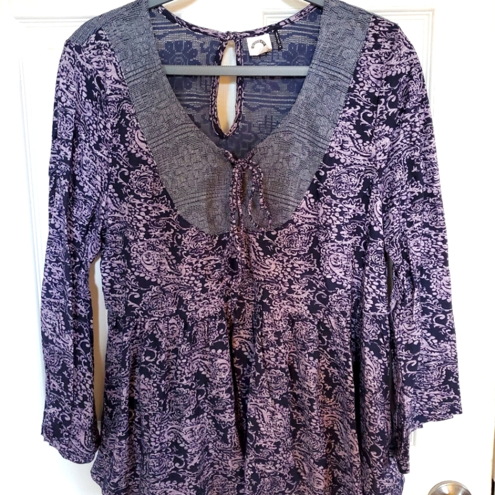 Anthropologie Akemi and Kim top